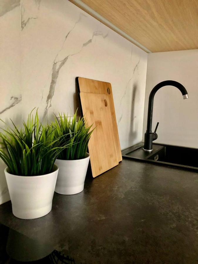 Apartaments Airport Okecie Premium Varşovia Exterior foto